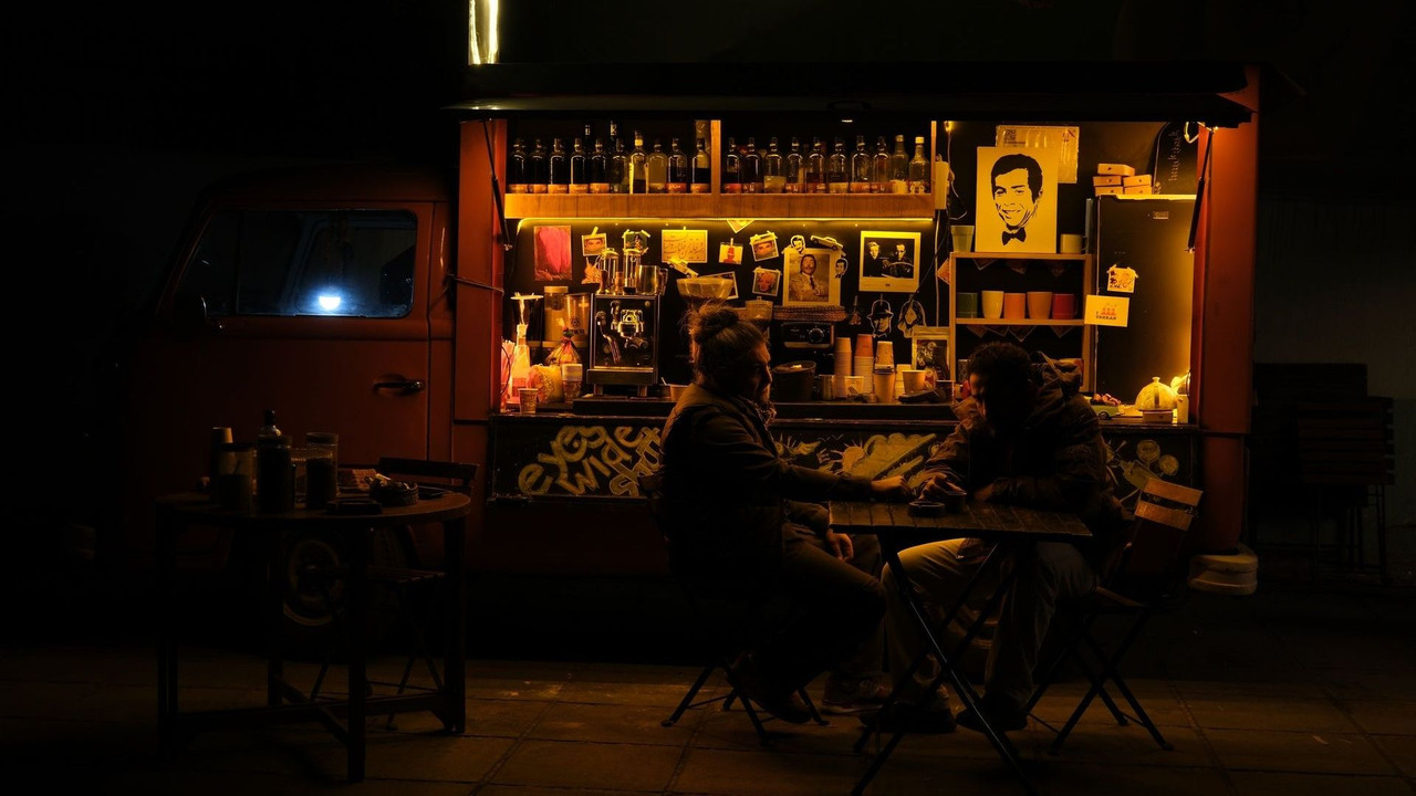 Happy Ending still 4