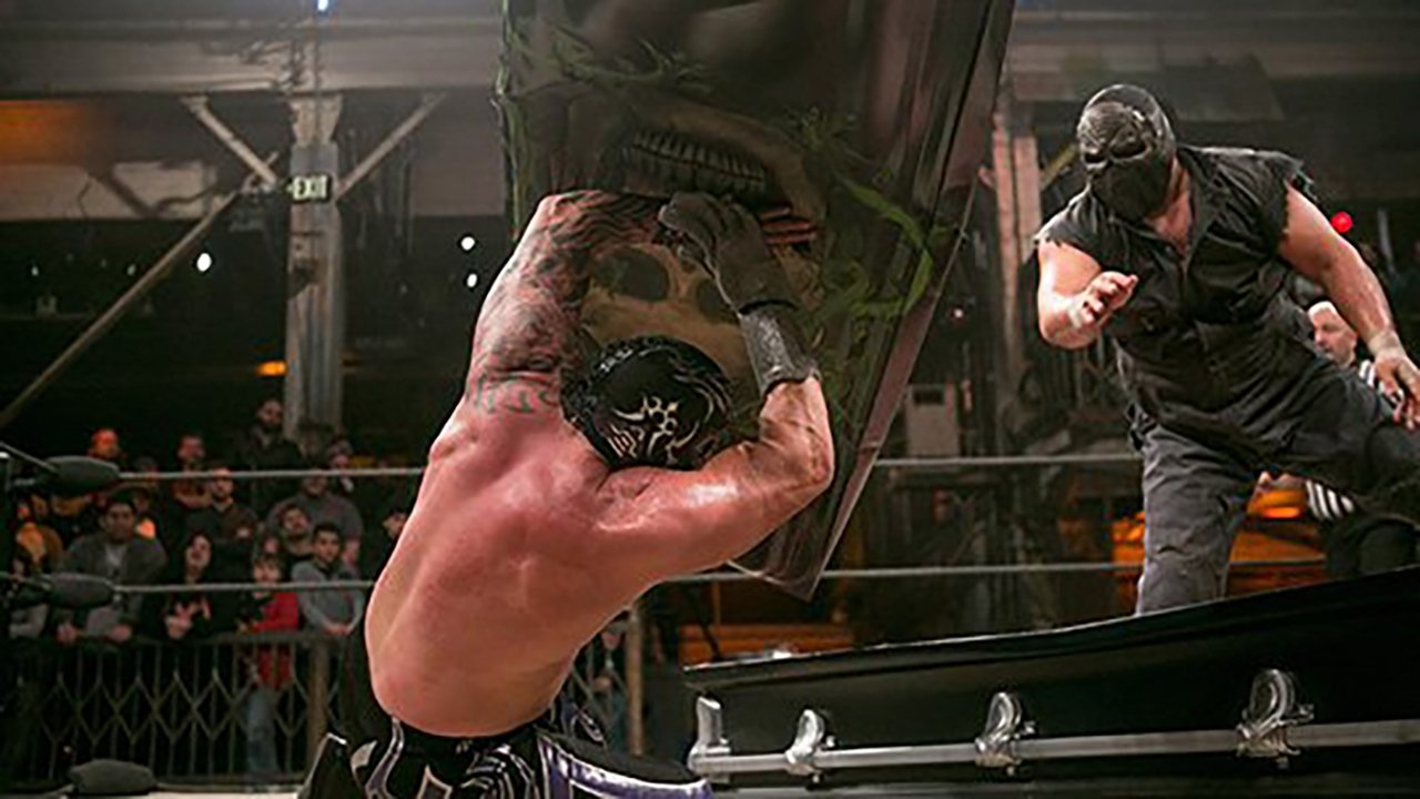 Lucha Underground - Season 2 Episode 16 : Graver Consequences