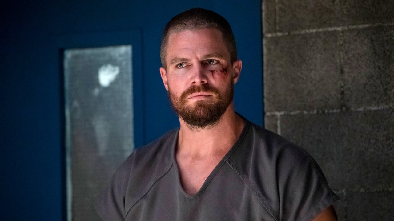 Arrow - Season 7 Episode 1 : Inmate 4587