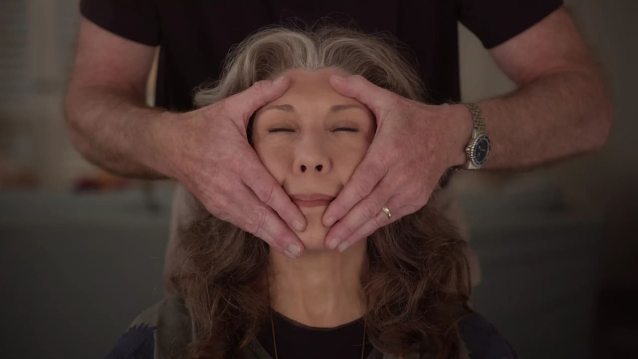 Grace and Frankie - Season 3 Episode 12 : The Musical