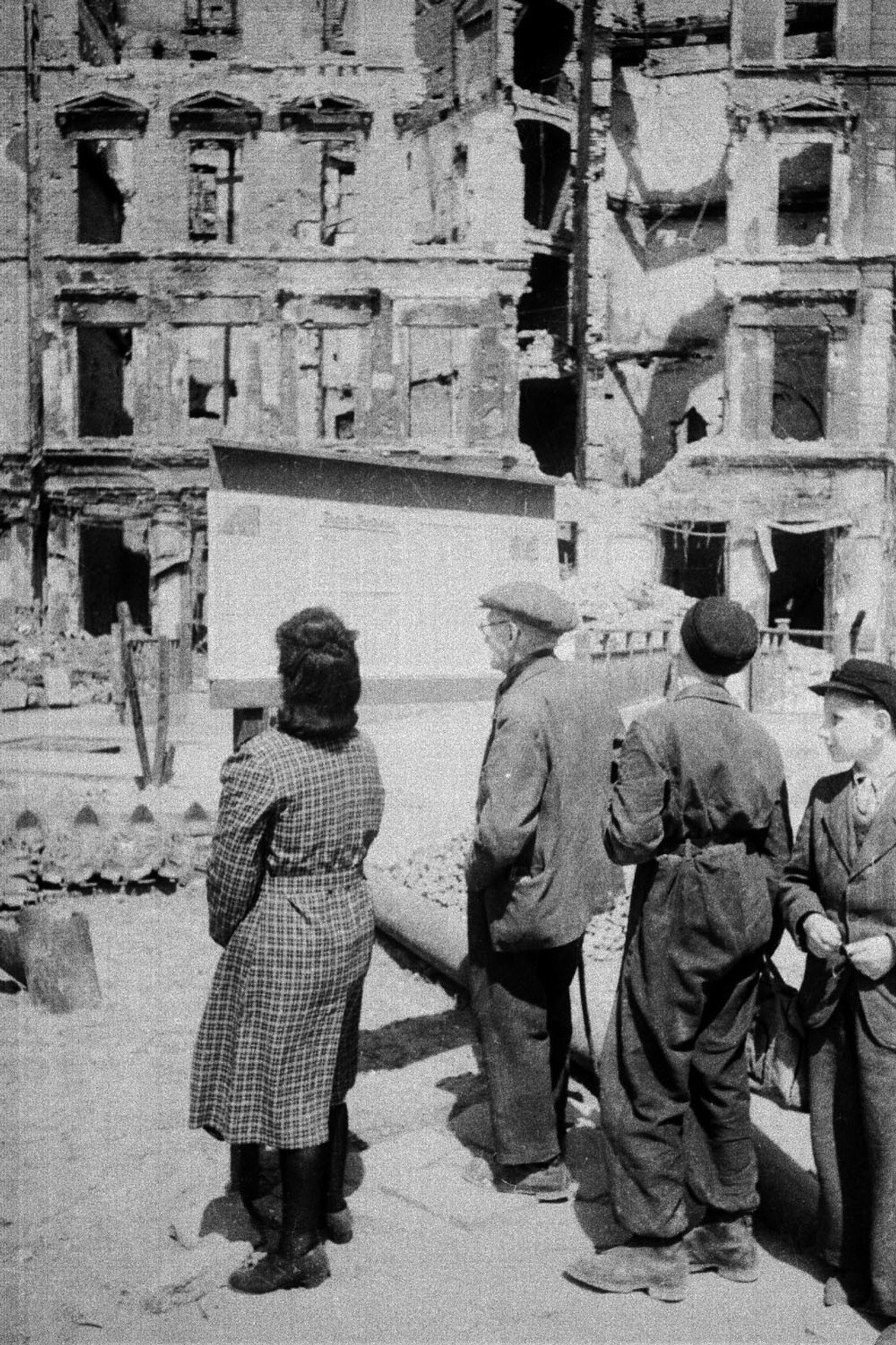 Stalingrad, la plus grande bataille de la plus grande des guerres filmaffisch