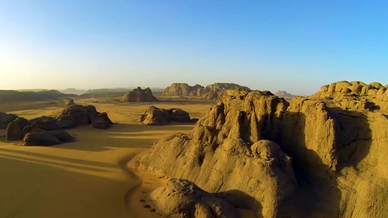 Twïza, L'Aventure Algérienne backdrop