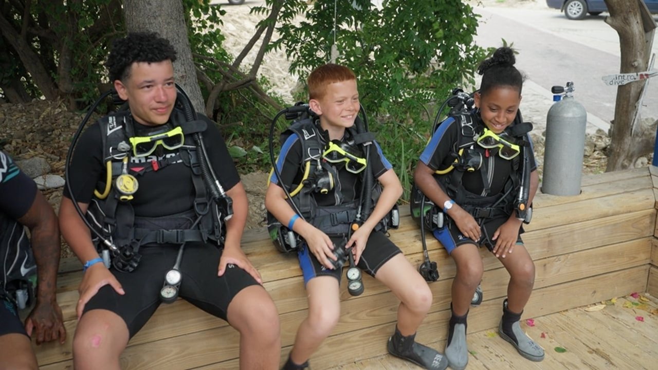 Grote Gezinnen, Grote Vakanties - Season 1 Episode 8 : Episode 8