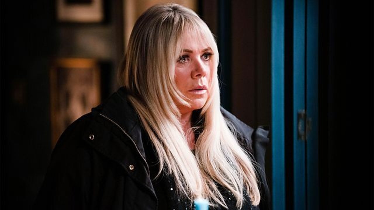 EastEnders - Season 37 Episode 209 : 31/12/2021