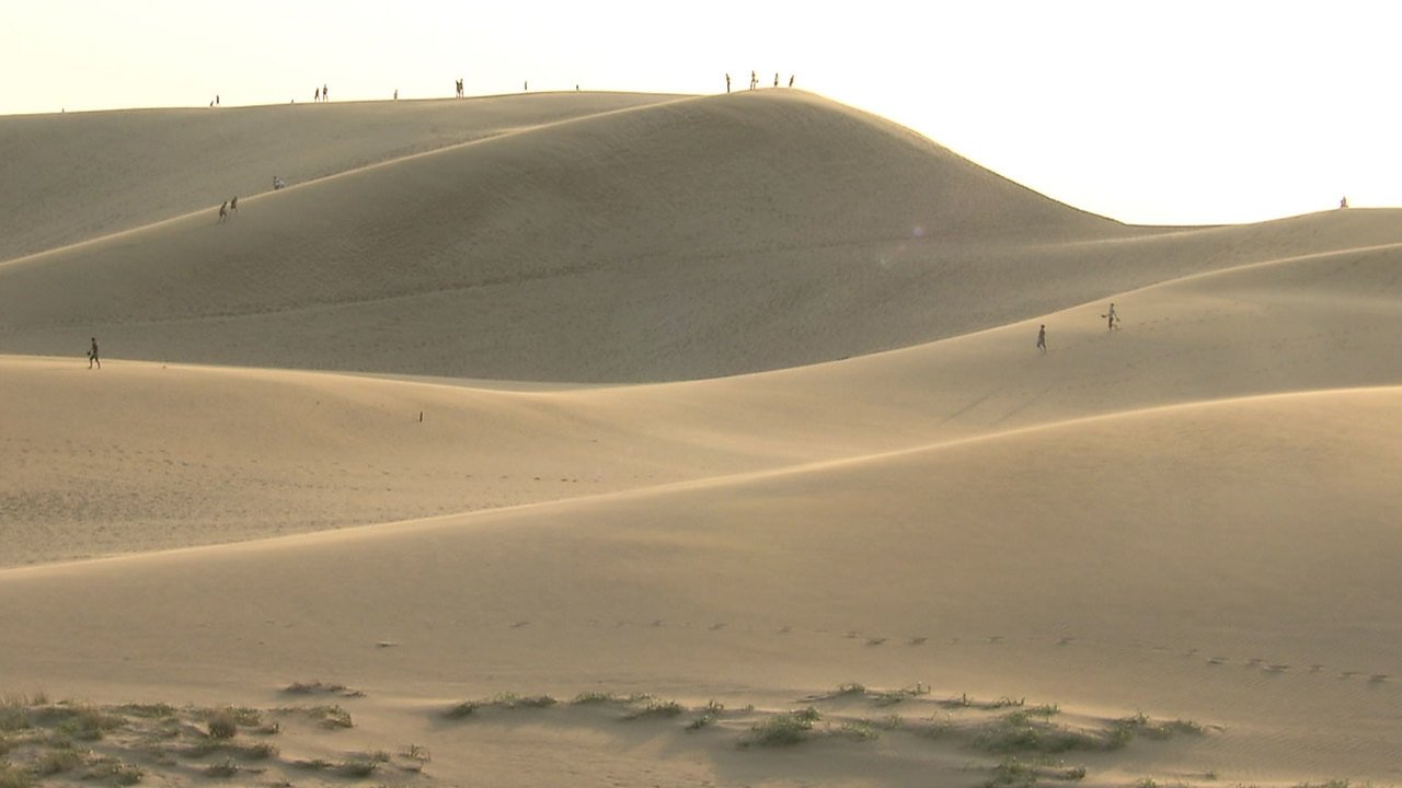 Seasoning the Seasons - Season 3 Episode 31 : The Tottori Sand Dunes, Unity with Nature