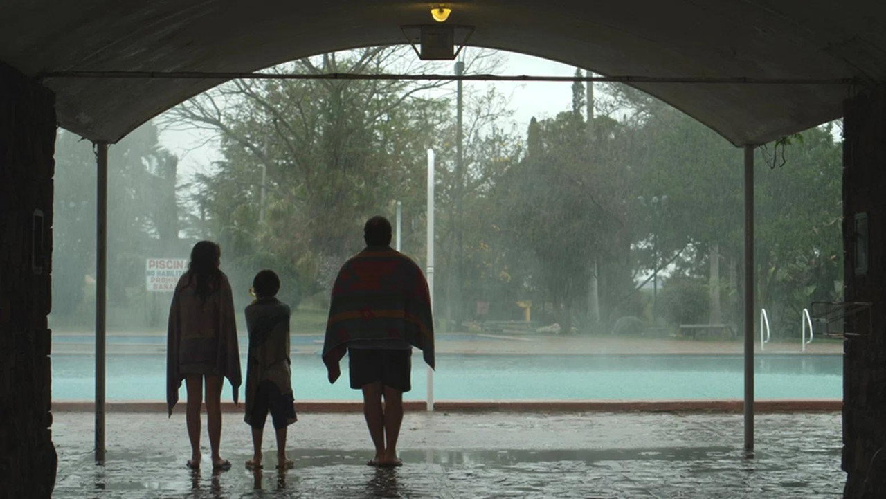 Immagine di copertina del trailer di So Much Water