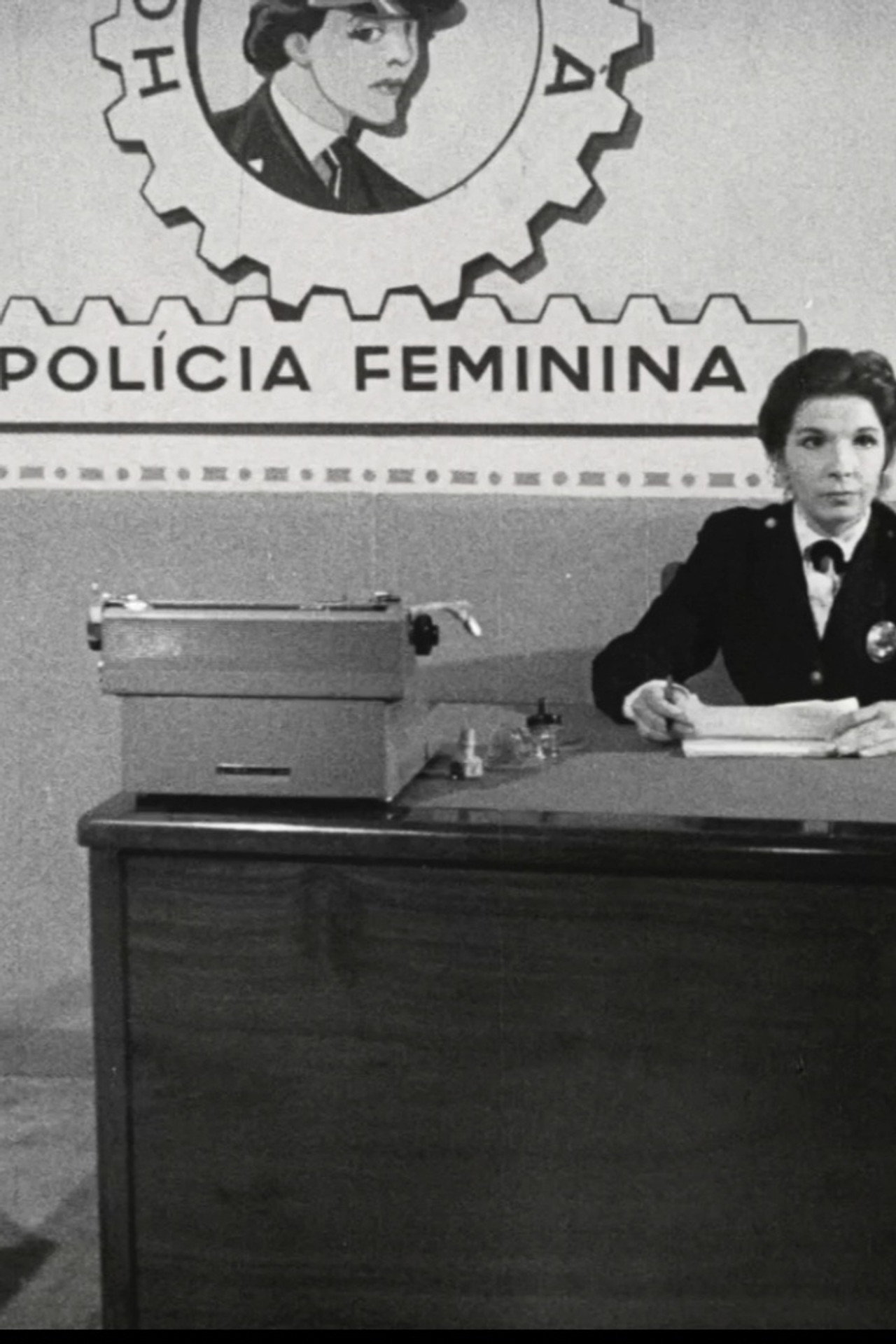 Polícia Feminina Backdrop
