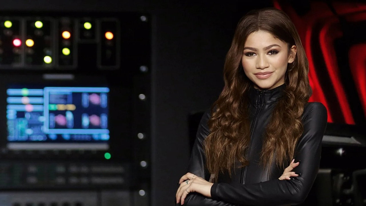 K.C. Undercover — still 14