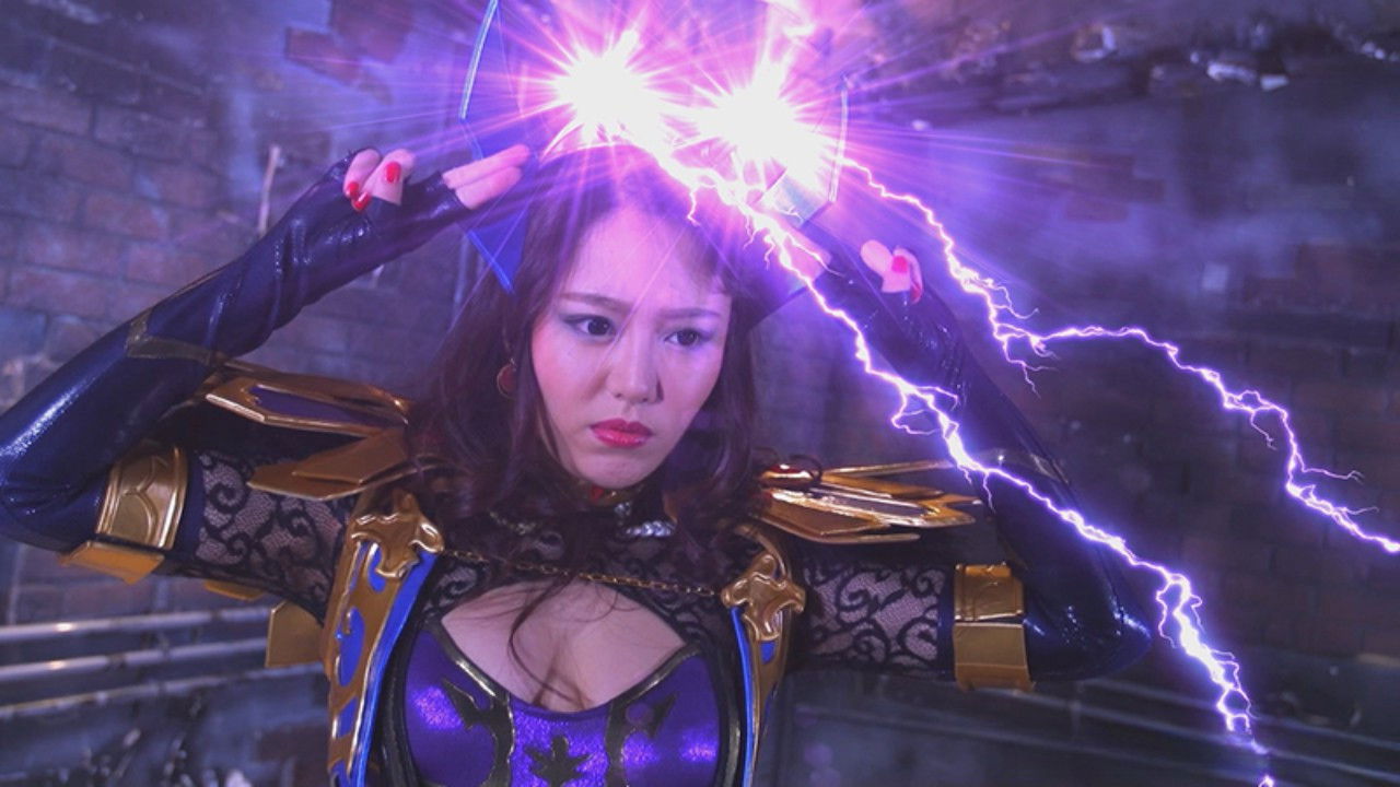 The Female Commander in Desperate Peril: Griffonne, the Demon Beast Princess backdrop