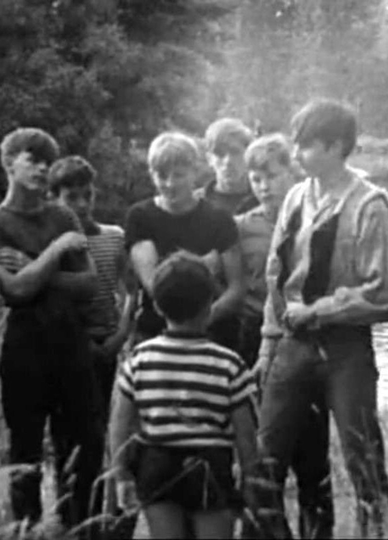 Banda e Ayakëve backdrop