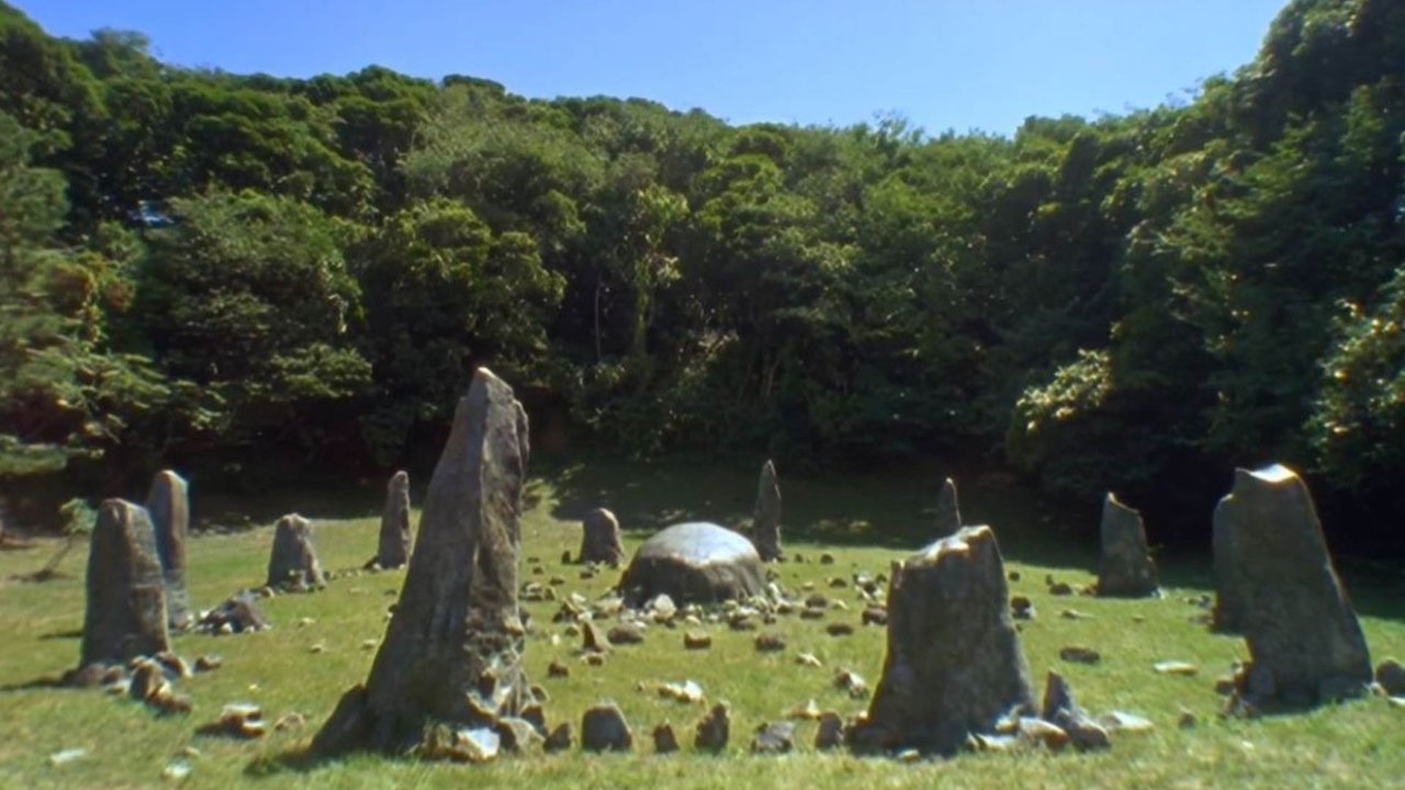 水の中の八月