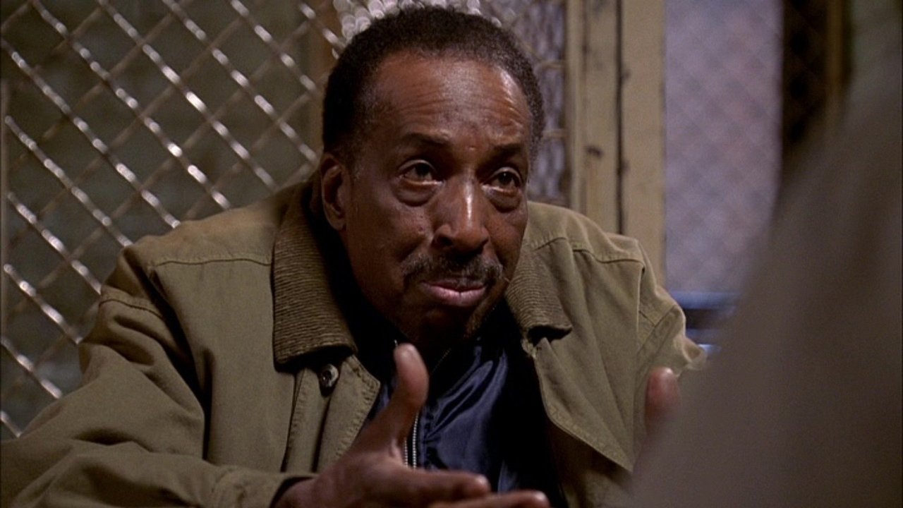 NYPD Blue - Season 11 Episode 14 : Colonel Knowledge