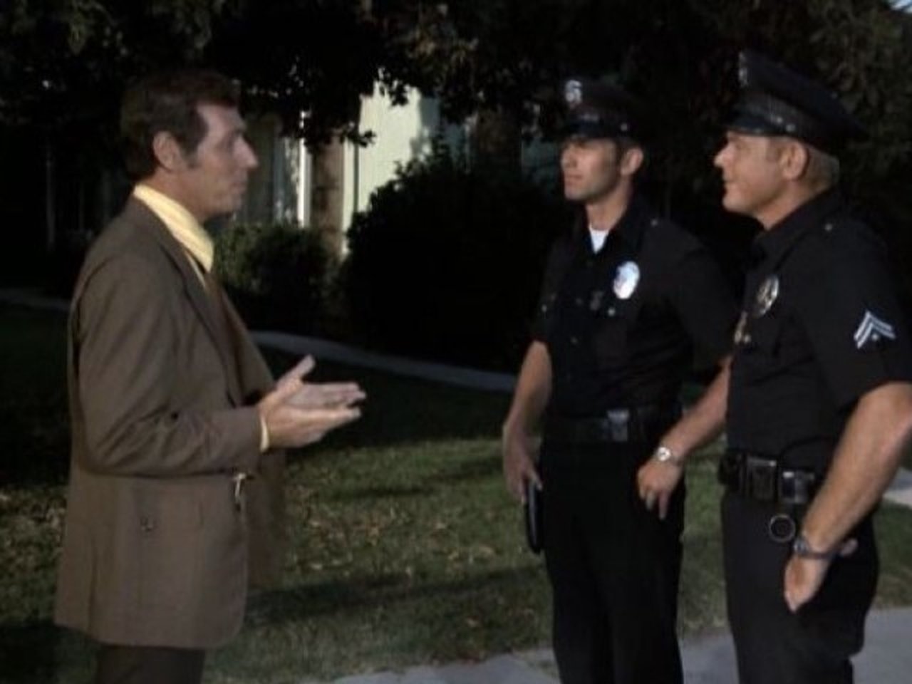 Adam-12 - Season 4 Episode 10 : Day Watch