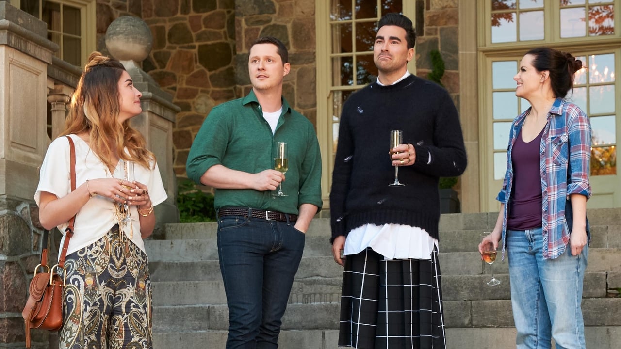 Schitt's Creek - Season 6 Episode 1 : Smoke Signals