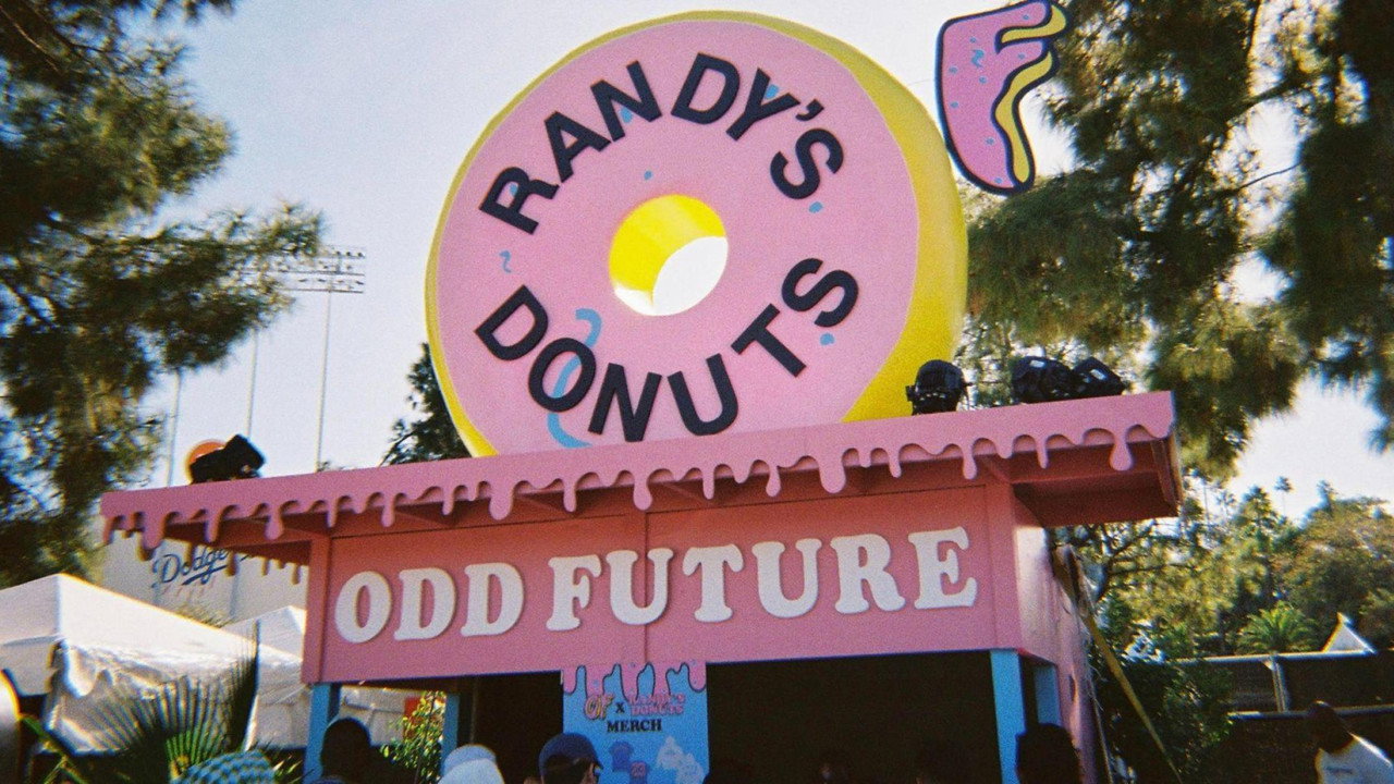 CAMP FLOG GNAW