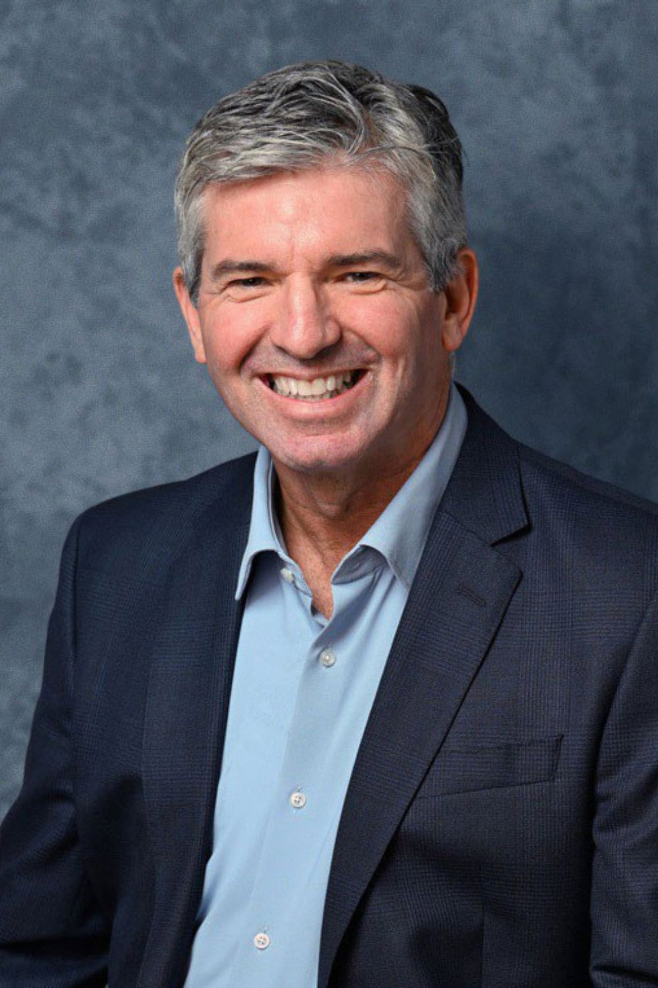 Oliver Holt