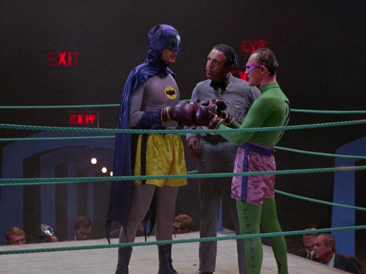 Batman - Season 3 Episode 2 : Ring Around the Riddler