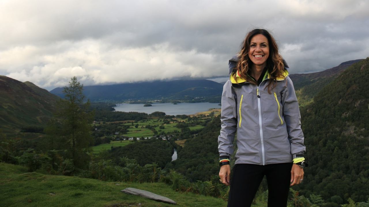 Best Walks with a View with Julia Bradbury background