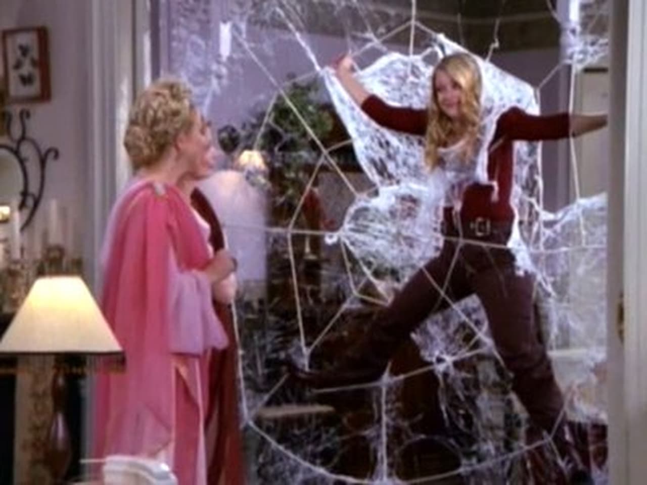 Sabrina, the Teenage Witch - Season 6 Episode 7 : Hex, Lies & No Videotape