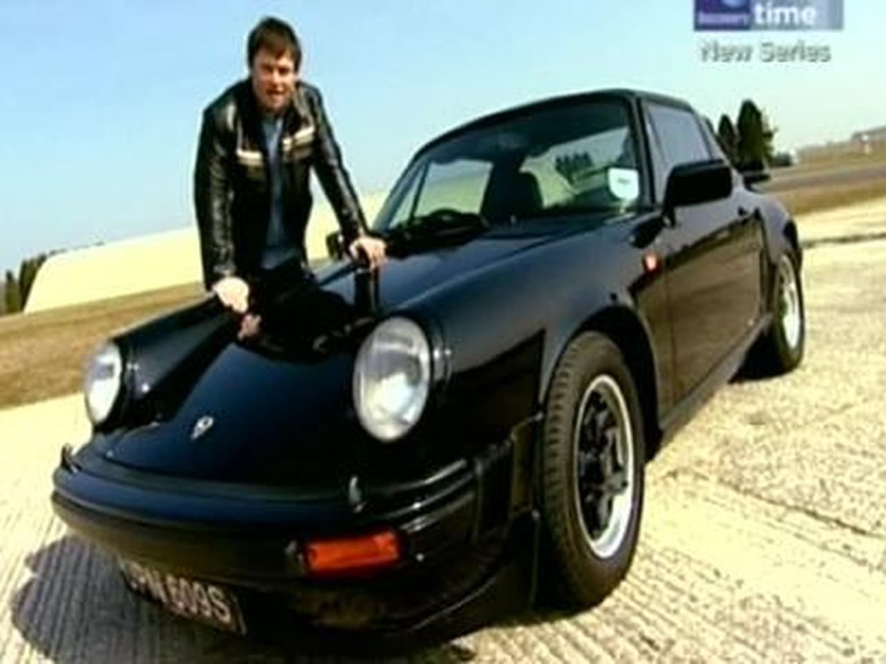 Wheeler Dealers - Season 4 Episode 1 : Porsche 911 2.7S Targa (Part 1)