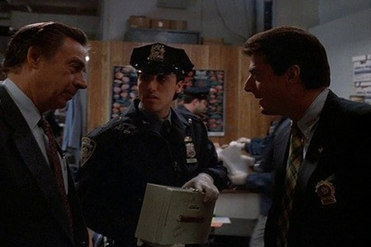 Law & Order - Season 4 Episode 10 : The Pursuit of Happiness