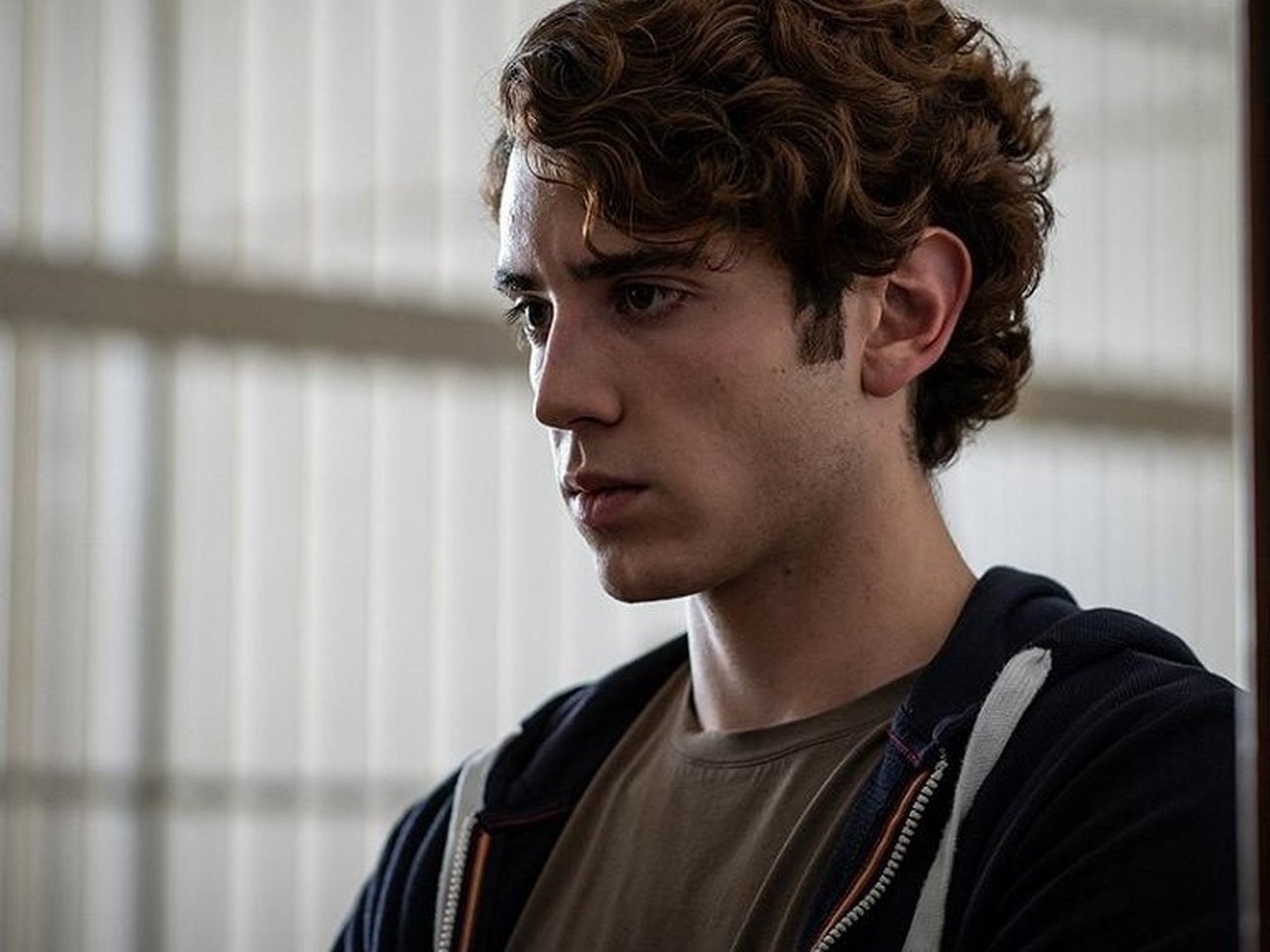 O Mar Lá Fora backdrop