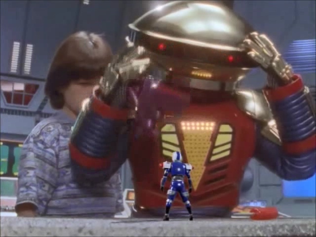 Power Rangers - Season 5 Episode 17 : Honey, I Shrunk The Rangers (2)