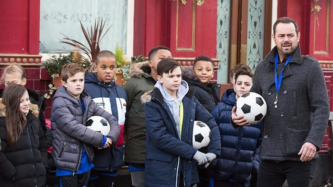 EastEnders - Season 35 Episode 12 : 18/01/2019