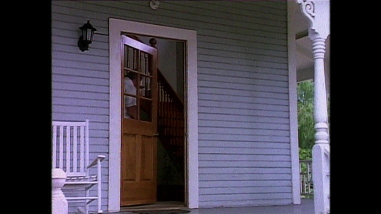 Renegade - Season 2 Episode 3 : White Picket Fences