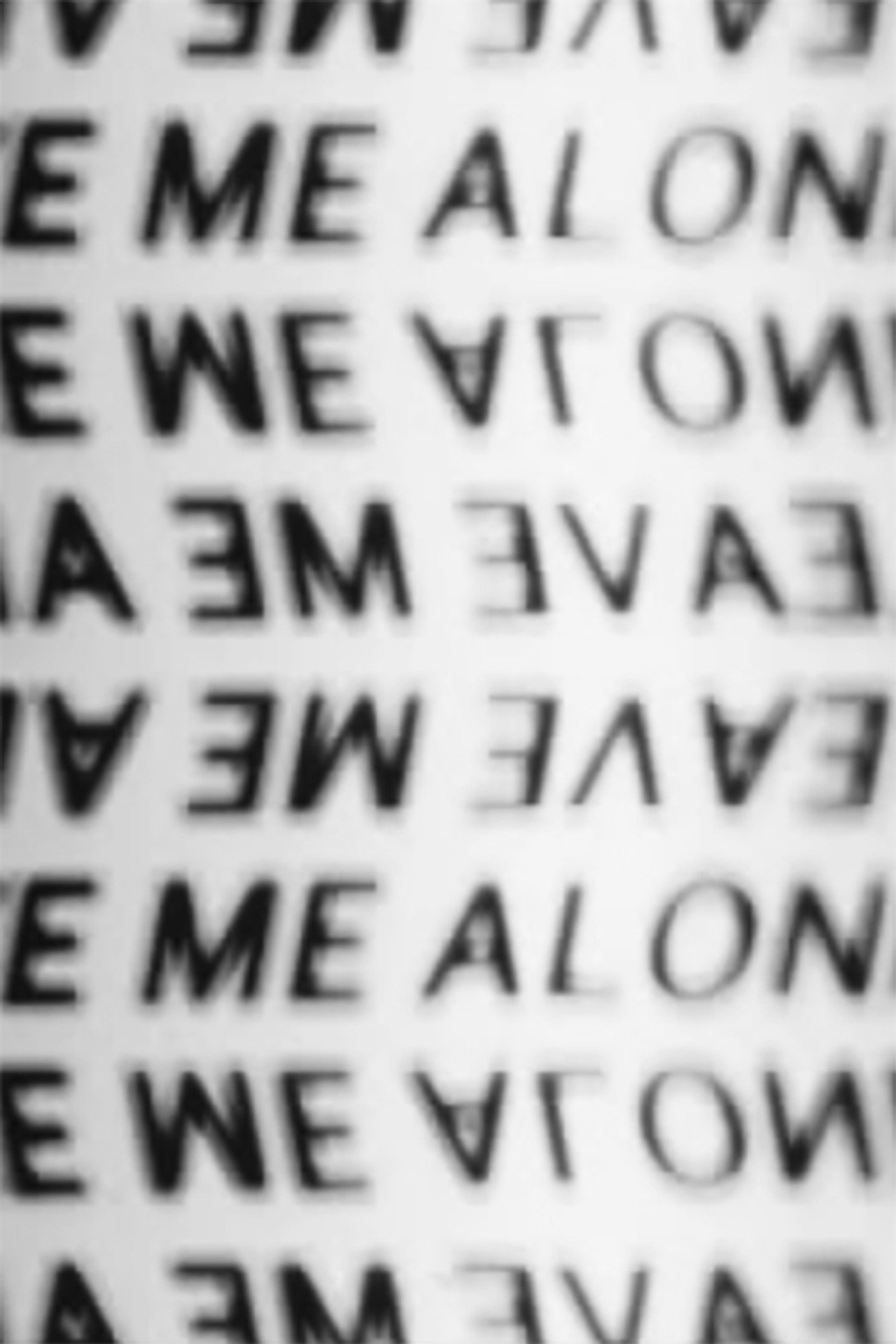 ENOLAEMEVAEL/LEAVEMEALONE filmaffisch