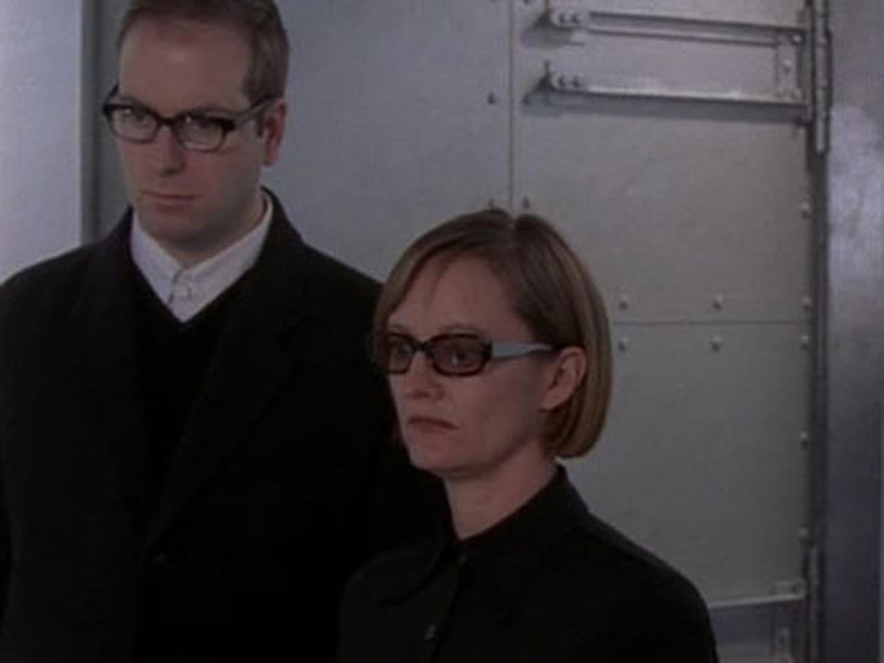 La Femme Nikita - Season 4 Episode 4 : Into the Looking Glass