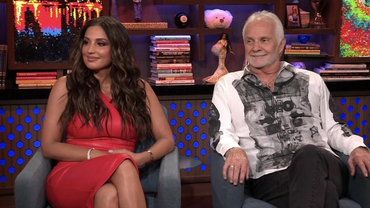 Watch What Happens Live with Andy Cohen - Season 19 Episode 194 : Capt. Lee Rosbach and Leva Bonaparte