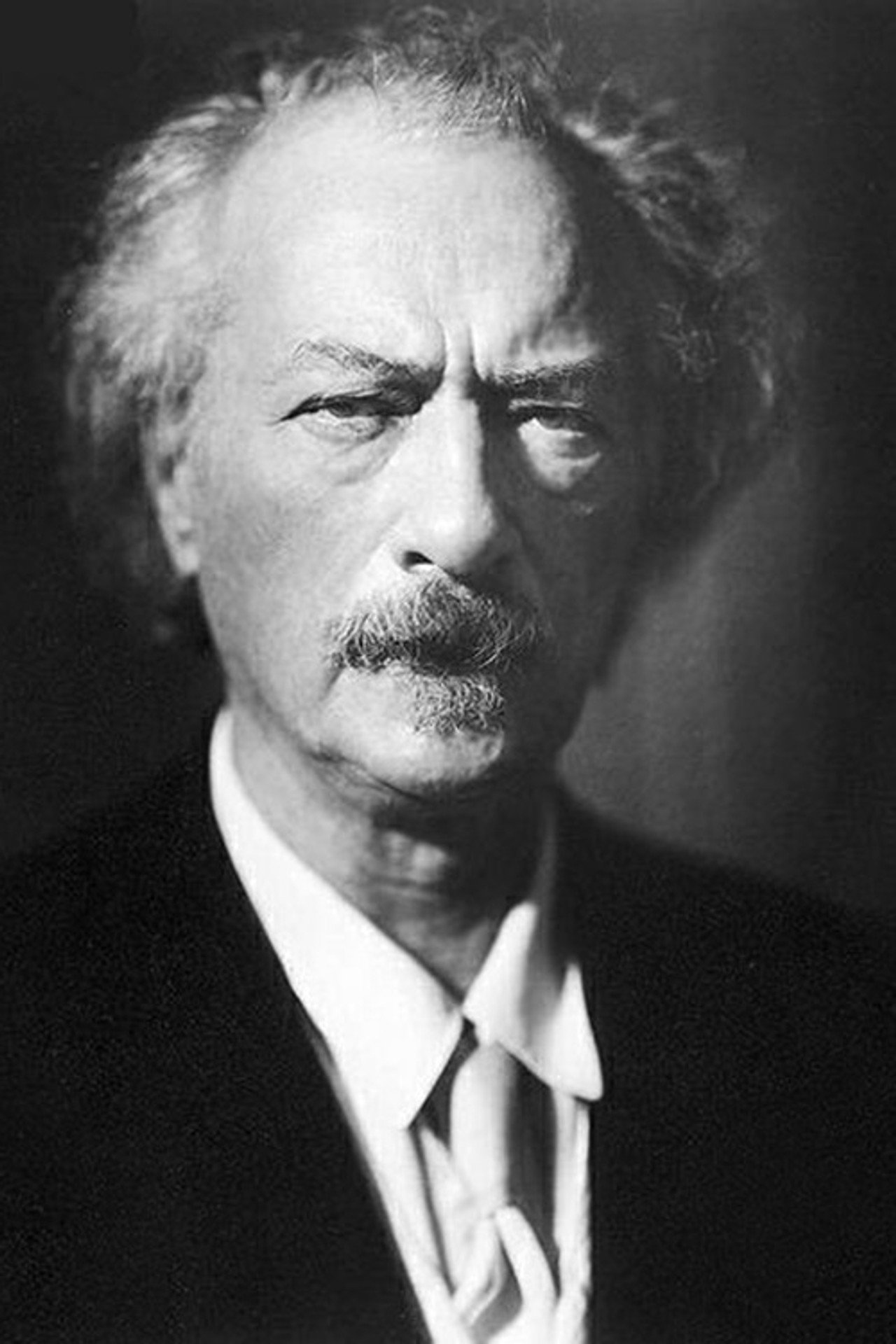 Ignacy Jan Paderewski. Zarys biografii filmaffisch