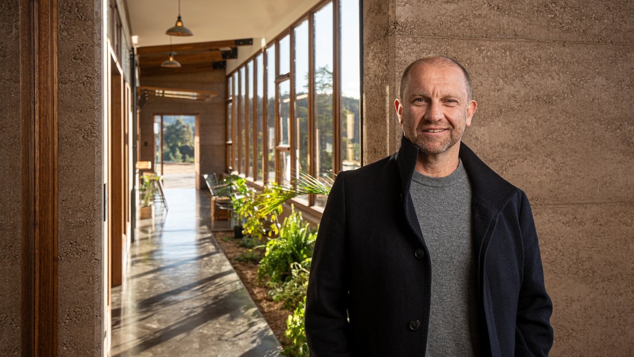 Grand Designs Australia - Season 12 Episode 1 : Cygnet Earthship