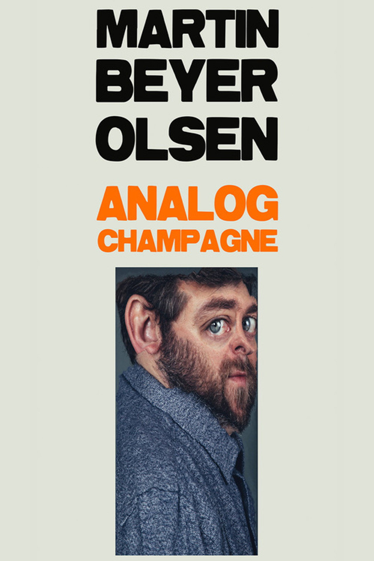 Martin Beyer-Olsen: Analog Champagne Backdrop