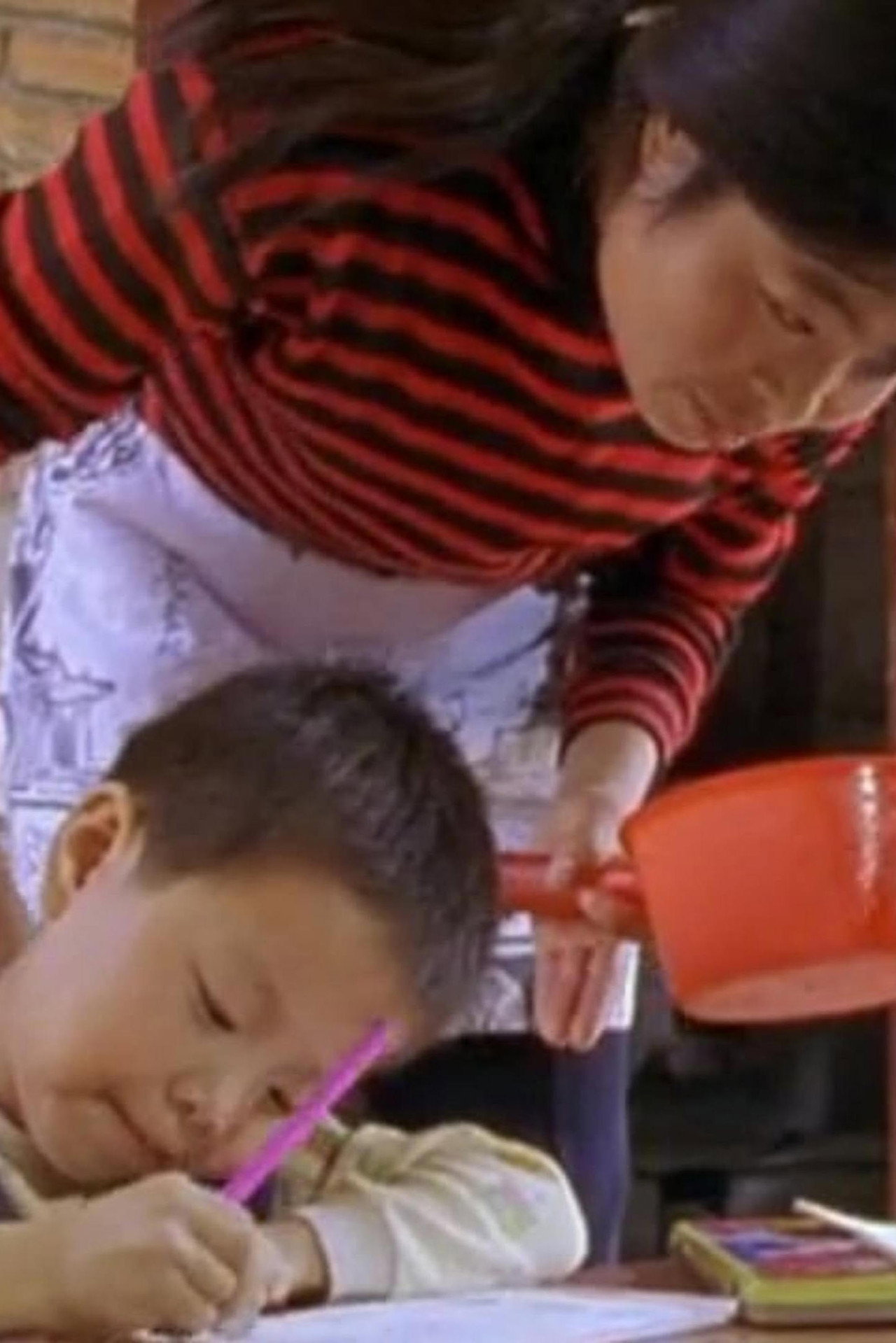 China, the dragon's ascent. Family values filmaffisch
