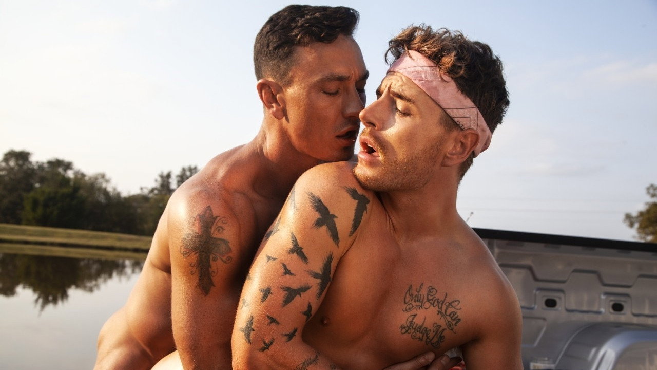 The Gay Simple Life still 8
