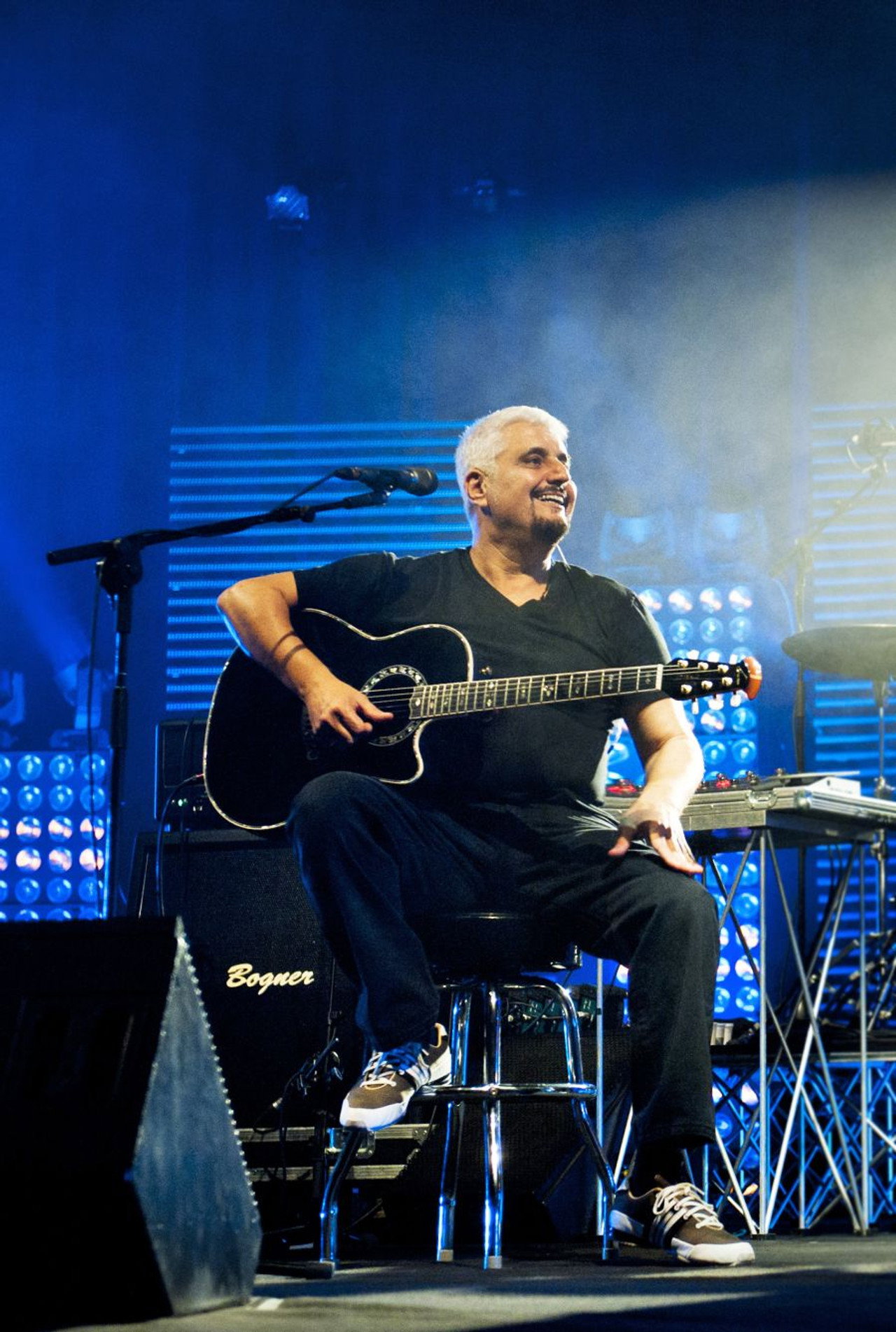 Pino Daniele - Tutta N'ata Storia - Vai Mo' - Live in Napoli filmaffisch