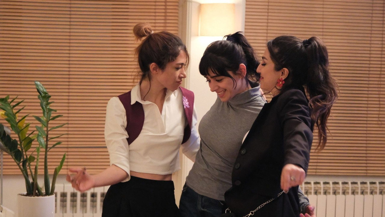 Happy Ending still 3