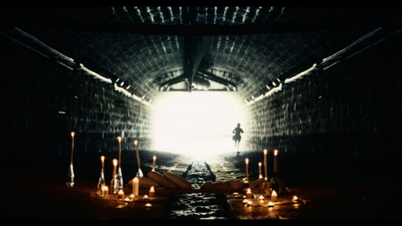 Ujë i Djegur backdrop