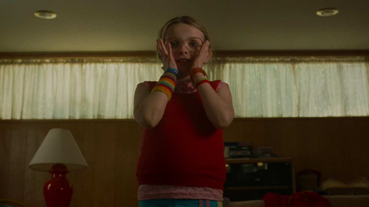 Little Miss Sunshine background 59