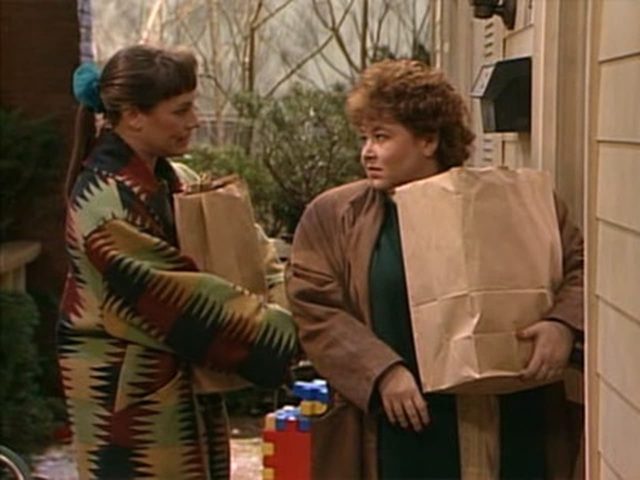Roseanne - Season 3 Episode 15 : Becky Doesn't Live Here Anymore