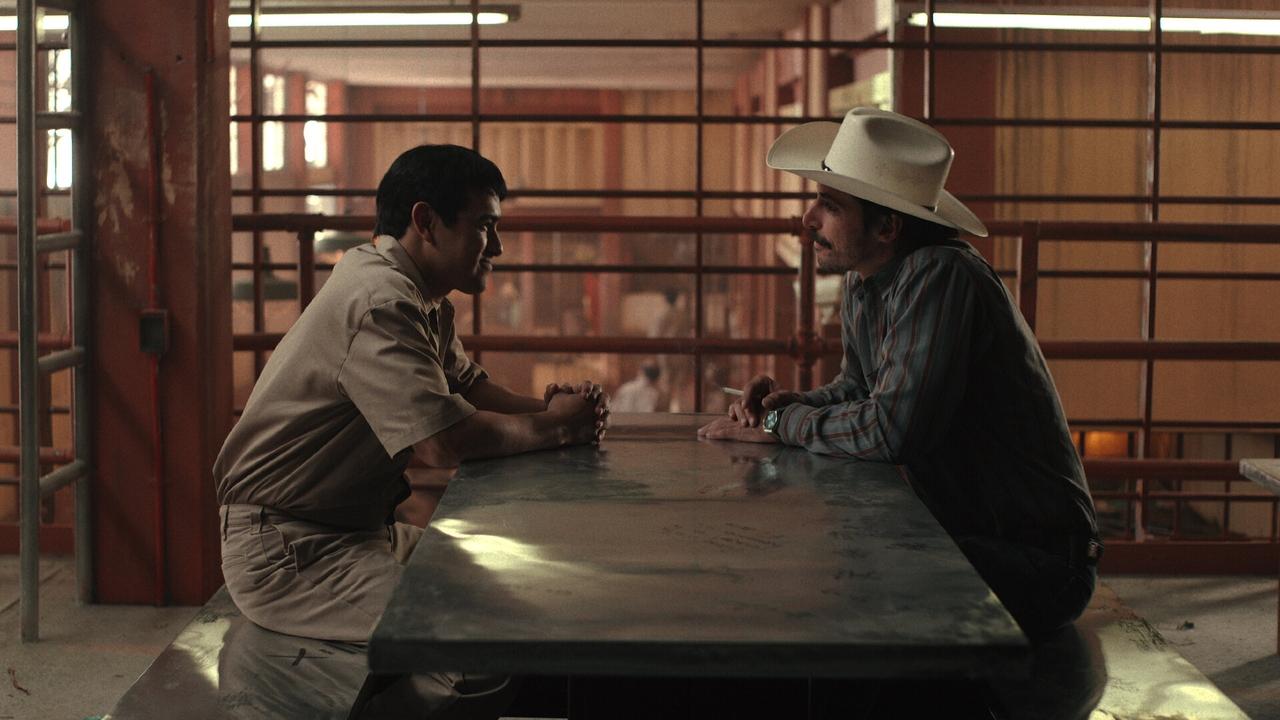 Narcos: Mexico - Season 3 Episode 7 : La Voz