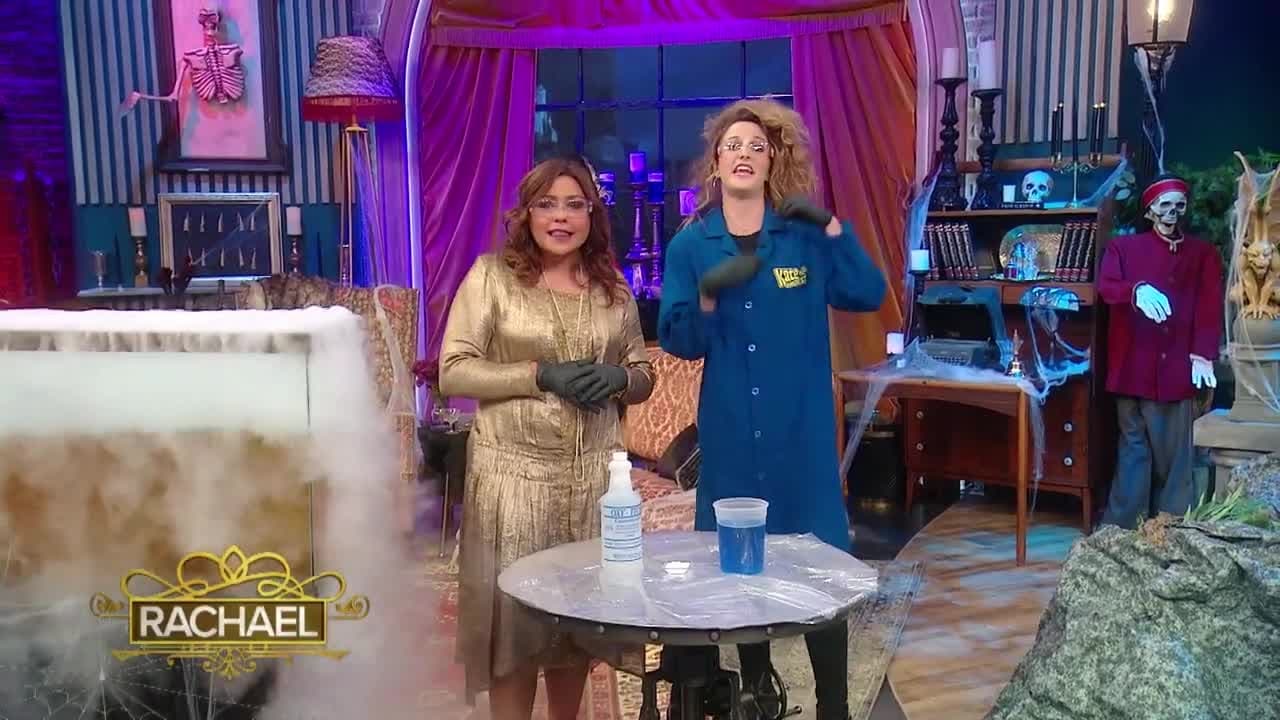 Rachael Ray - Season 14 Episode 39 : Today's Show Is Our Halloween Extravaganza