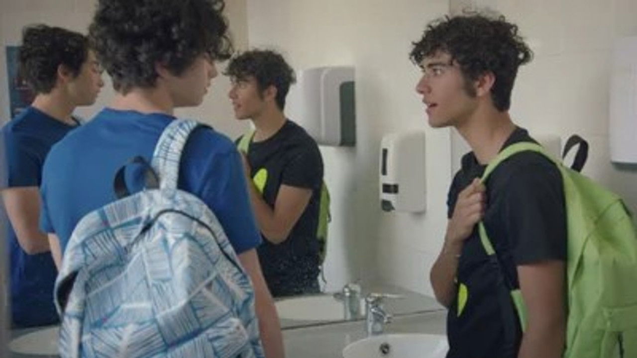 ASKIP, le collège se la raconte — Le jour des vêtements discount