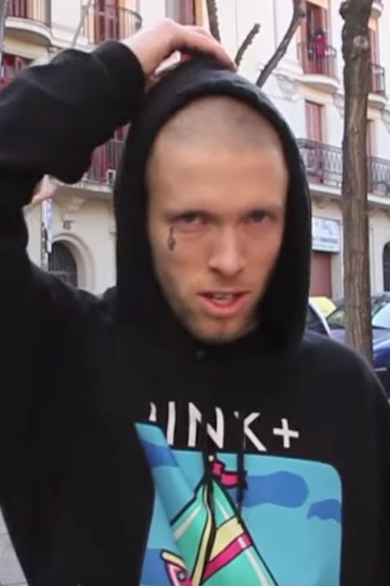 #MiAmor: Selfish Skateboards in Spain Backdrop