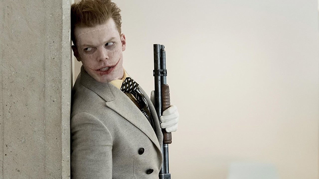 Gotham - Season 4 Episode 17 : A Dark Knight: Mandatory Brunch Meeting