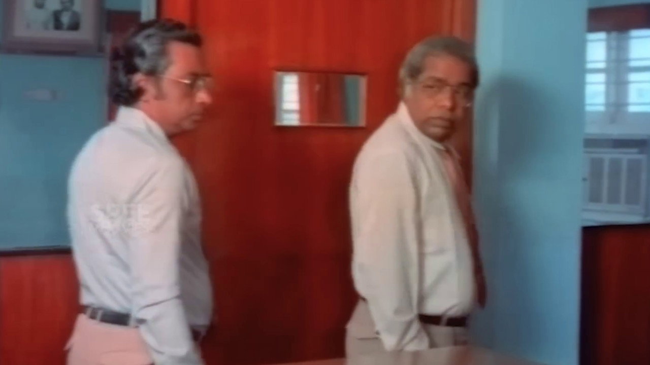 Aduthaduthu still 7