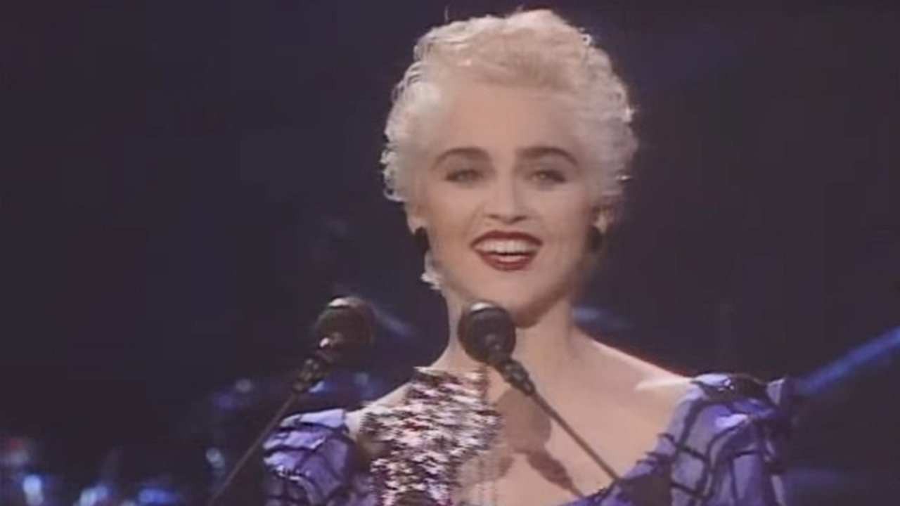MTV Video Music Awards - Season 3 Episode 1 : 3nd Annual MTV Video Music Awards