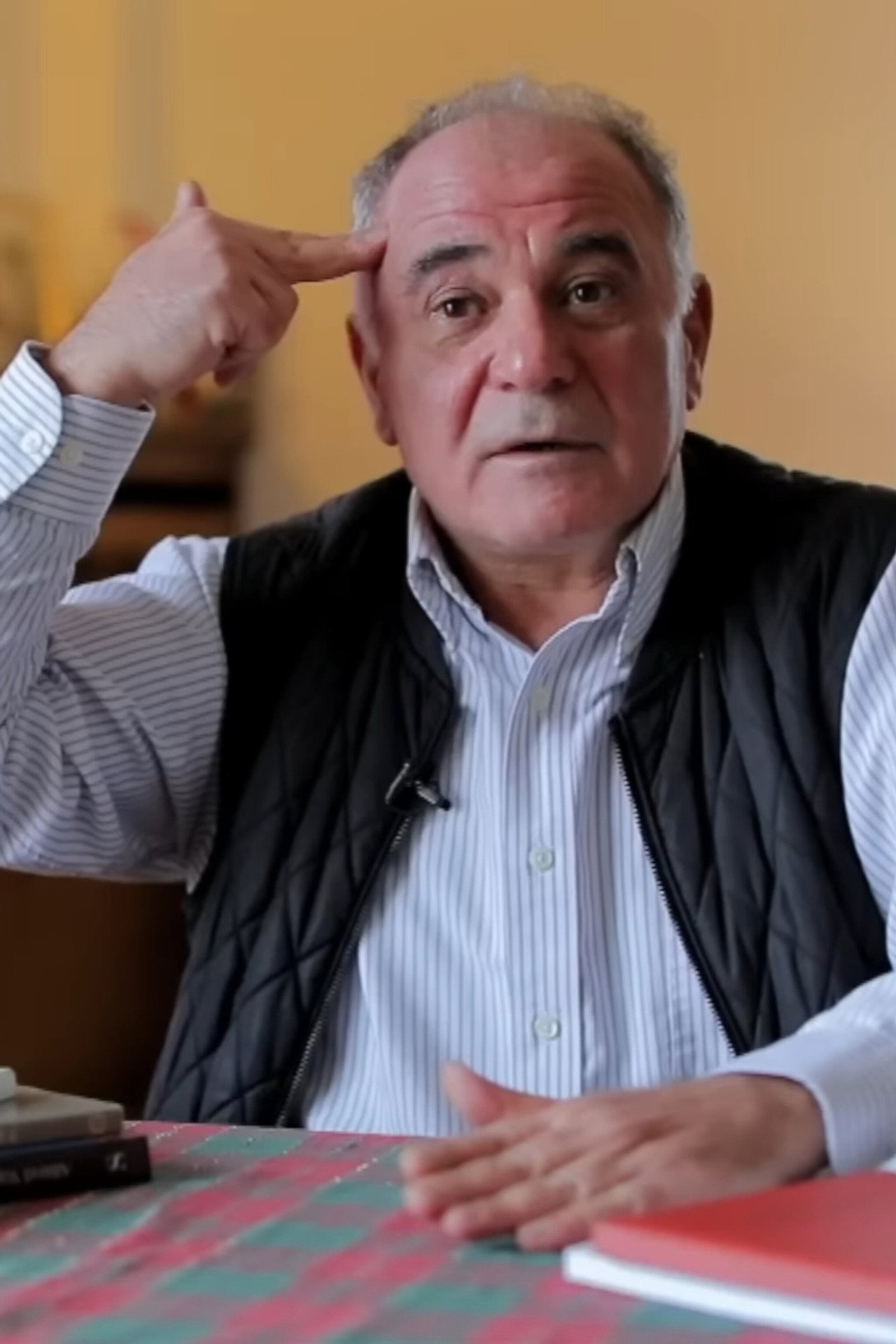 Alfred Yaghobzadeh: A Camera, A Witness filmaffisch